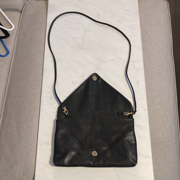 Black with flat gold studs no name shoulder bag - Picture 3 of 4